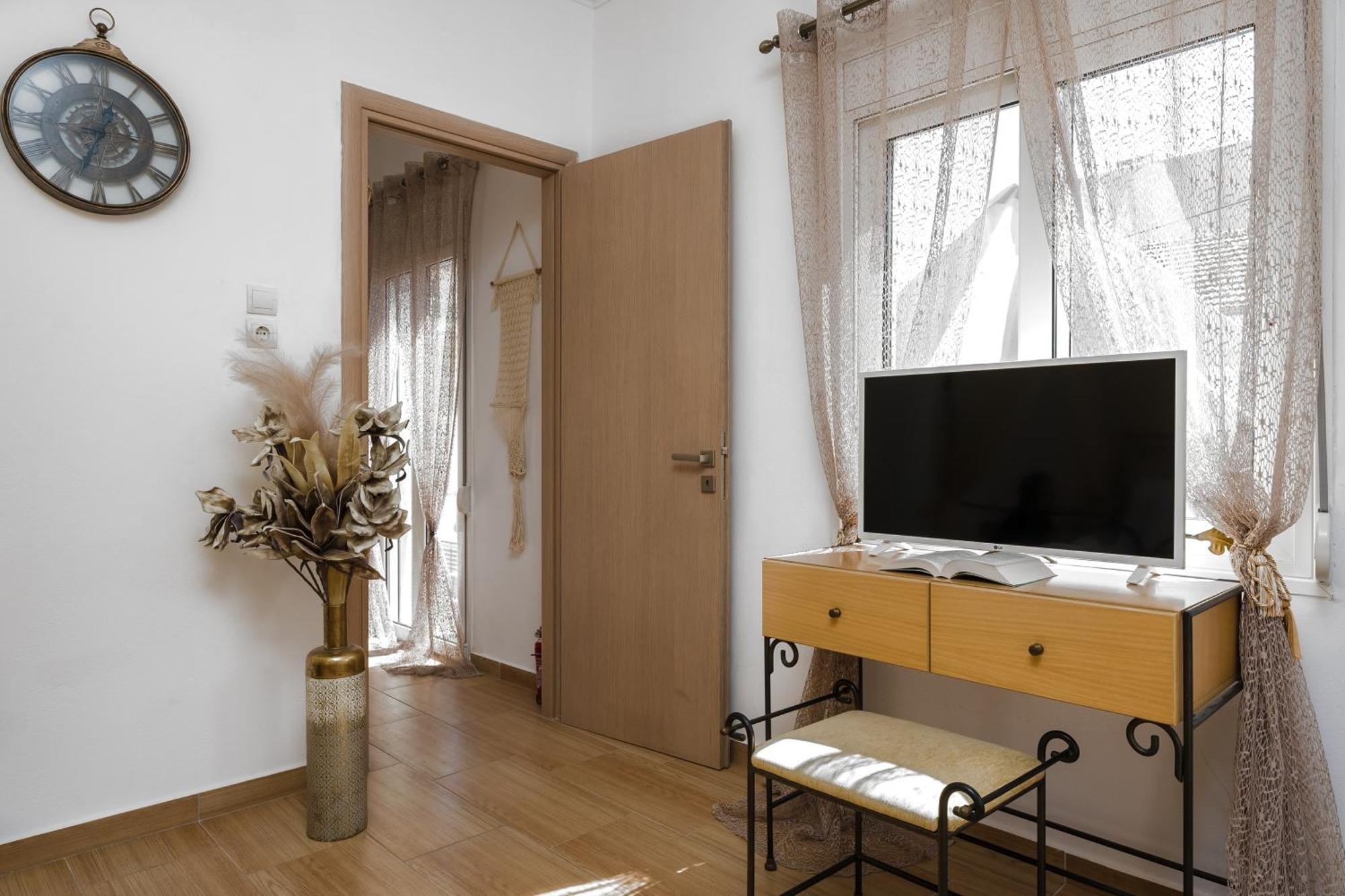 Dennis City Center Elegant Apartment Zakynthos Town Exterior photo